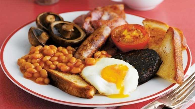 gourmad4's tweet photo. Un desayuno tradicional en el Reino Unido y Irlanda. 
Salchichas inglesas y morcilla irlandesa ya disponibles en nuestra nueva Tienda Delicatessen Internacional
#madridfood #madridcity #madridmola #realfood #comerenmadrid #madrideats #chamberi #madridcomida https://t.co/zbDZ48mDmR