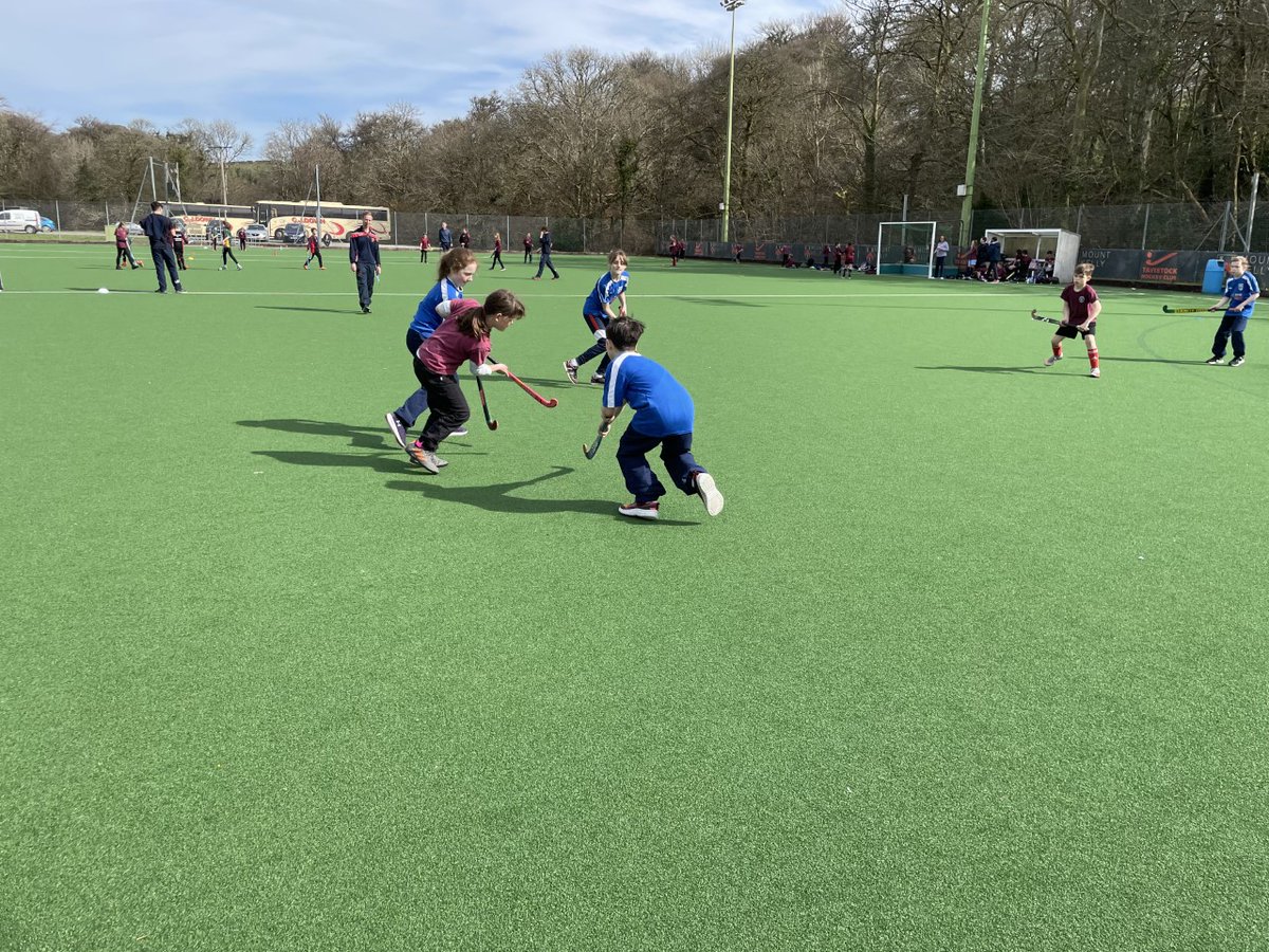 Our children spent Tuesday morning in the beautiful sunshine at
Mount Kelly Astro Turf for a Quicksticks hockey tournament. The
team played with great team spirit and enjoyed the chance to try
out a new sport. 🏑