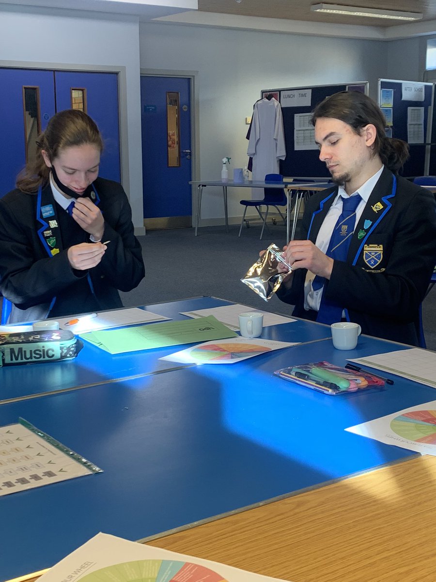 We were so lucky to receive a fantastic #looseleaftea masterclass today from Joanne <a href="/scottish_tea/">Scottish Tea House</a> 🫖 thank you so much for sharing your vast knowledge with our students and giving us lots to taste 😁