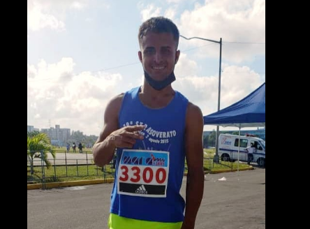 lilyancid's tweet photo. #CopaCuba2022 | Francisco Rodney Estevez es el primer campeón de la COPA CUBA DE ATLETISMO este 2022. El muchacho de Mayabeque se impuso con tiempo se 31.20 minutos en la prueba de 10 mil metros . Es un chico del @CubanTrailTeam y viene de ganar la media maratón del Cacahual https://t.co/TMHi5k1hsE