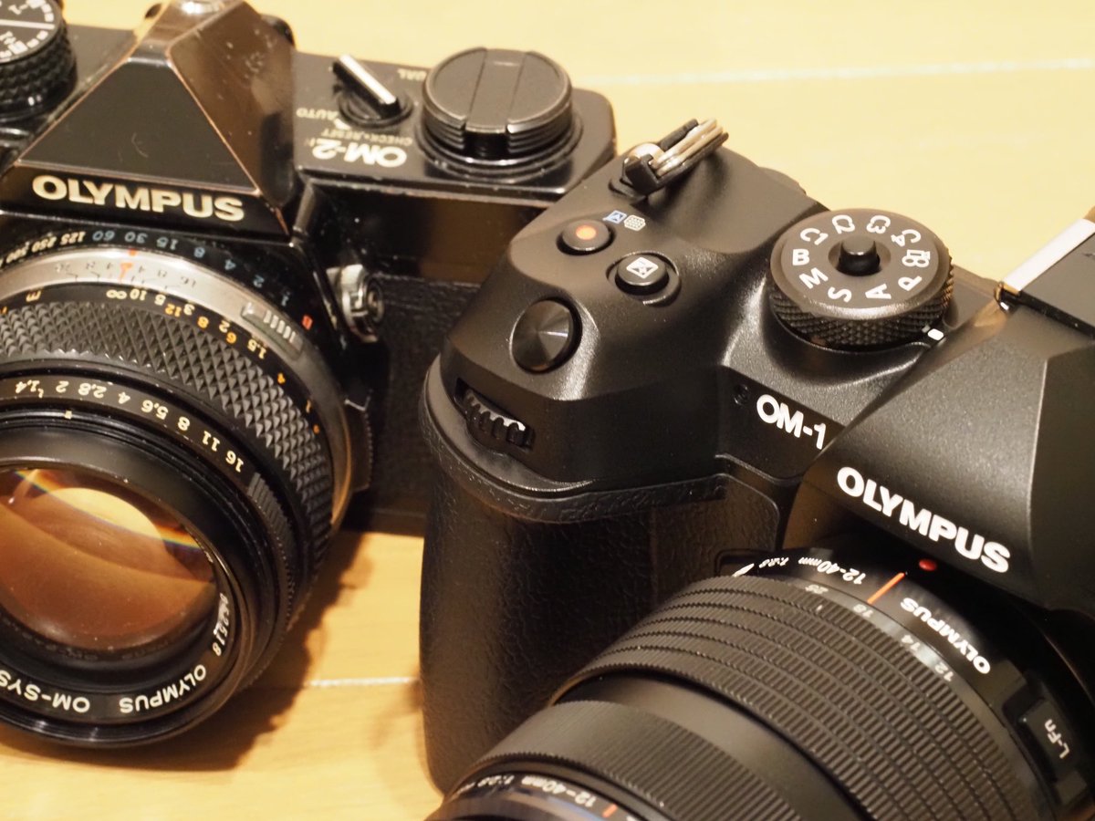 Sunchild4041's tweet photo. OM-2 meets OM-1
40余年の時を超えて。

#OLYMPUS #OM1 #マイクロフォーサーズ #MFT #OMSYSTEM #OMDS #OM1開封 https://t.co/R5kwKKiuam