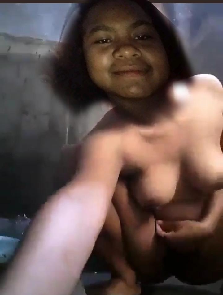 mawar_stenly's tweet photo. Perempuan Karmon Biak Utra 
Viral.. https://t.co/VA0qKmPBbB