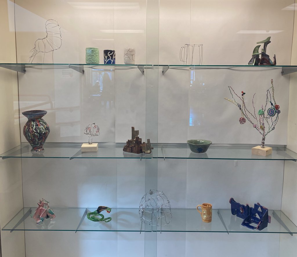 cfisherHDHS's tweet photo. Check out the new artwork in the case upstairs! #hdhspride https://t.co/kXUYDhT1Xi
