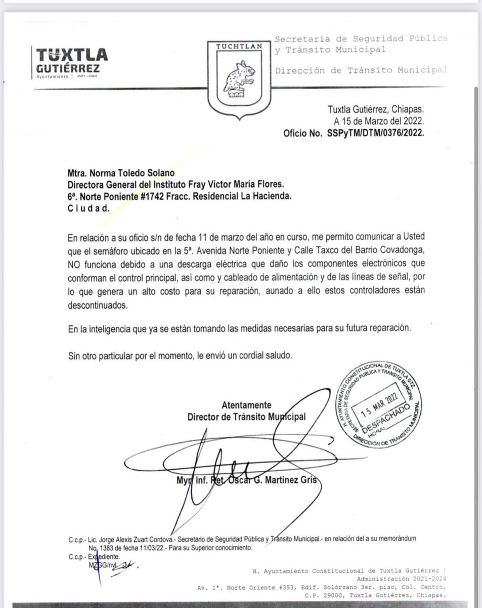 Capuc77's tweet photo. @VialidadTuxtla así las cosas! Aparte de que sus obras mal planeadas. https://t.co/HYoEJUc9UM