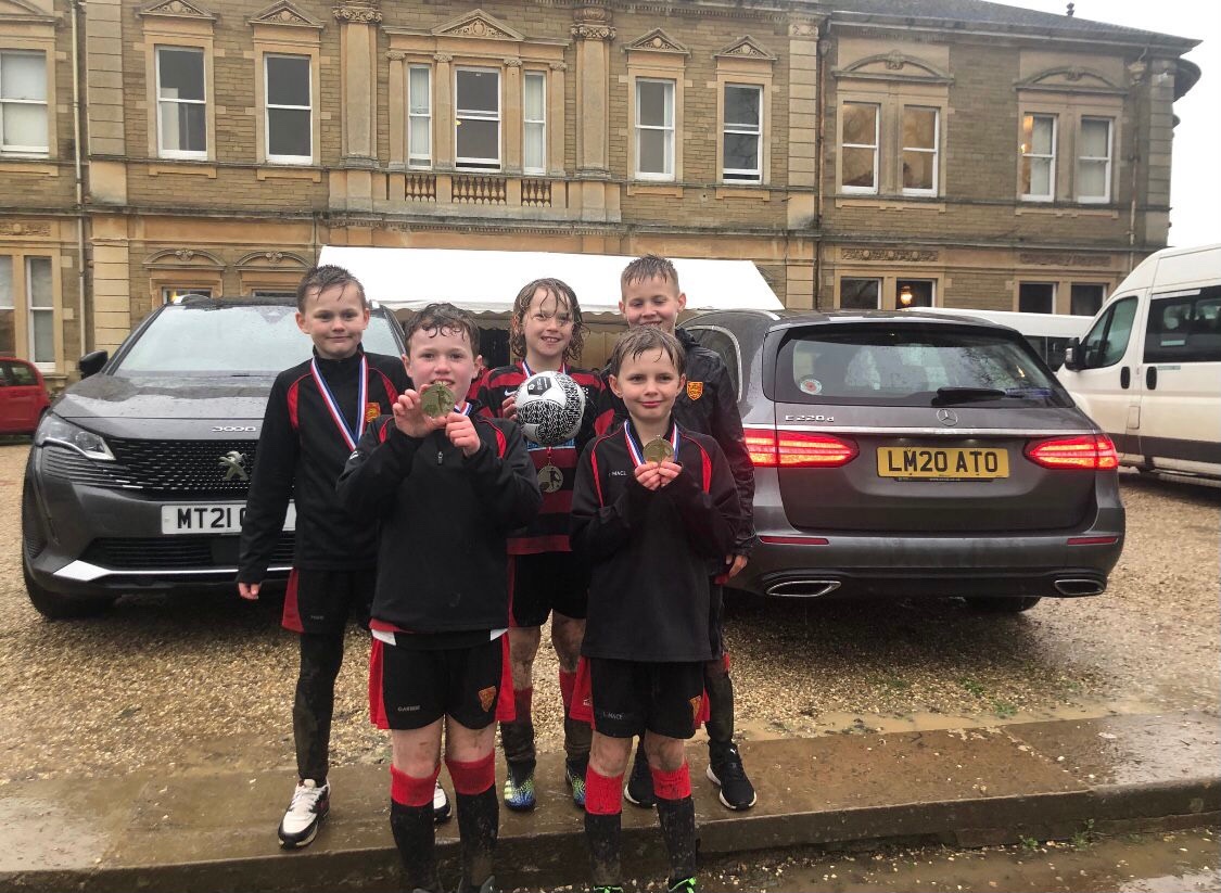 Huge congratulations to these superstars who WON both the U10 &amp; U11 tournaments at Bruern Abbey School on Wednesday! Both teams were unbeaten and displayed amazing attitude throughout. 🤩🌟 #gogateway