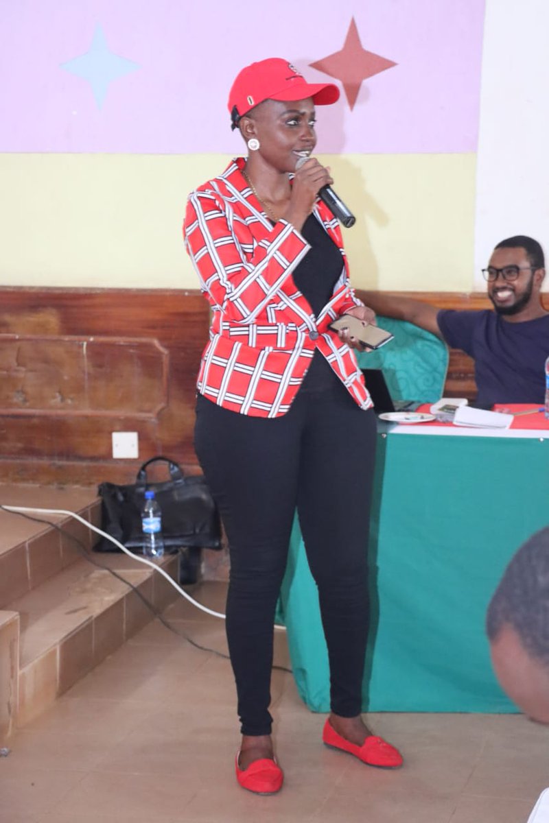 NYC_YouthVoice's tweet photo. Today @nams_tina a Youth representative presented a youth memorandum containing major youth requests in the @040County. The memorandum was prepared by @040County youth.
@RoySasaka
@UNDPKenya 
@achiengjowino 
#DeepeningDevolution
#BusiaYouthPolicy 
#NYCFursaMashinani https://t.co/fGXxMujML1