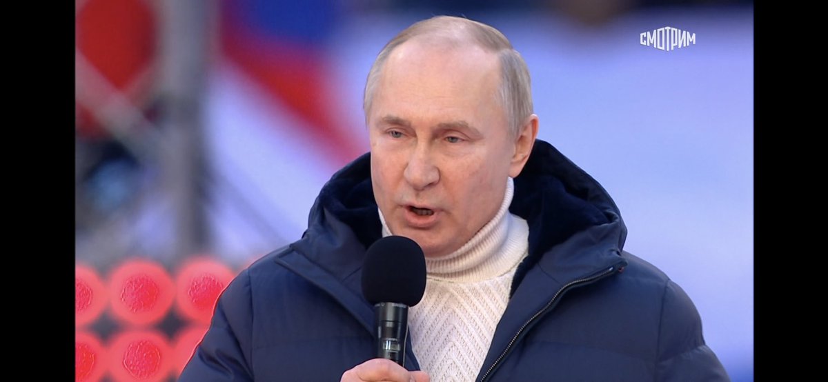 Something extremely odd just happened. Putin was halfway through his speech. He said, “By pure coincidence, the start of the special operation was on the birthday of…” – and then the feed suddenly cut out