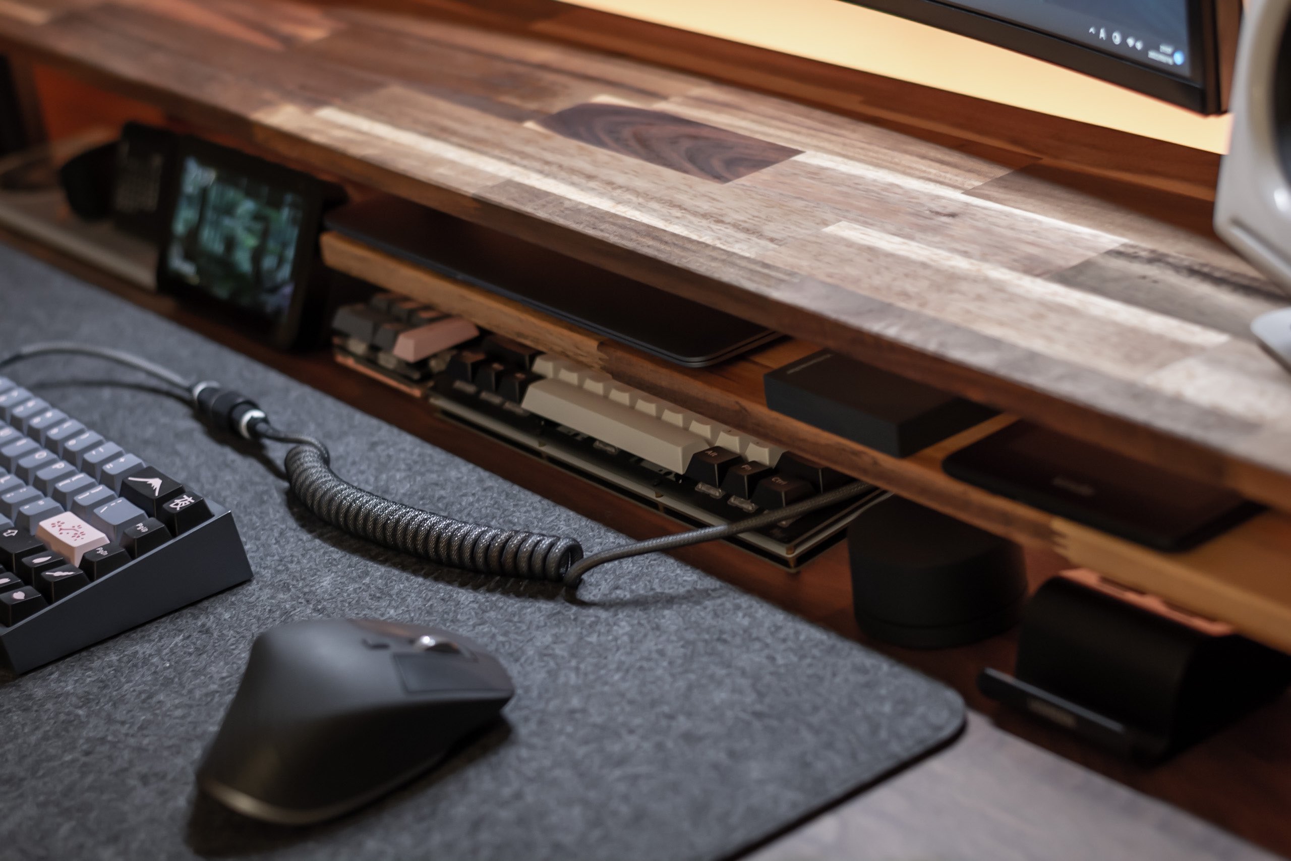 GROVEMADE デスクシェルフ M ブラック Grovemadeデスクシェルフの良いところ・残念なところを徹底解説