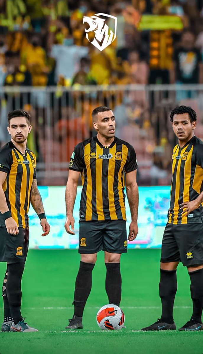 اليوم يوم العميد مباراه مهمه جدا اتمنى من اللاعبين التركيز داخل الملعب والاهم الفوز والثلاث نقاط كلنا نثق فيكم وفالنا الفرحه والفوز باذن الله💛🖤