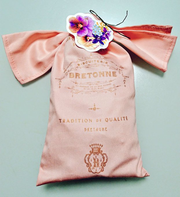 ホワイトデー、自分用にブルトンヌ買ってたのでした🤤うま～～～💕 