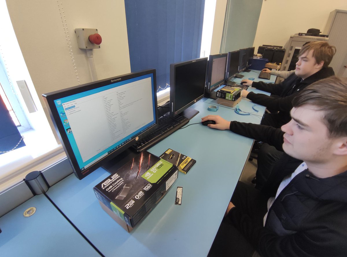 IT T level transition students benchmarking and upgrading graphics cards, RAM and M2 drives. #exetercollege #Tlevel #execoll #execollproud