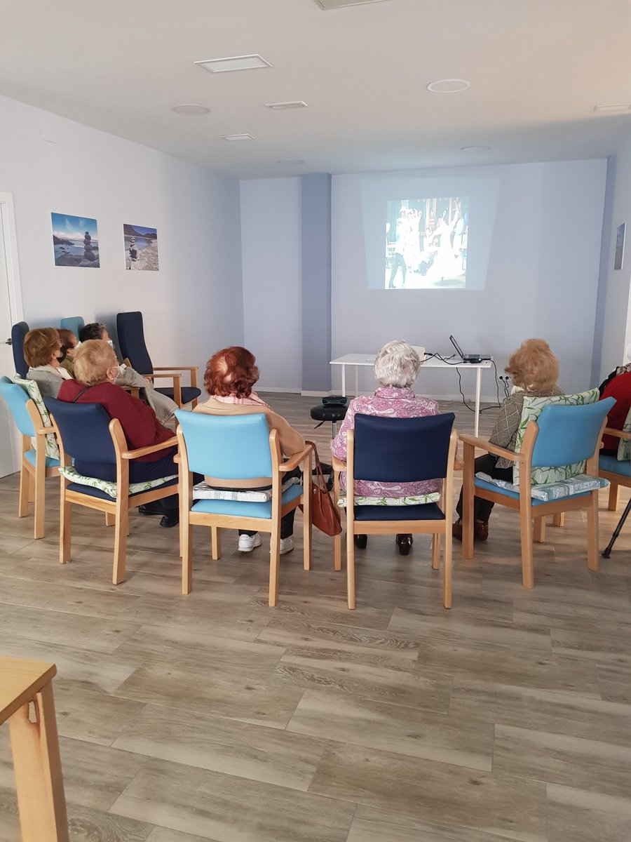 Hoy en <a href="/marcavida_CD/">MARCA VIDA</a> despedimos la semana con la divertida zarzuela "Agua, Azucarillos y Aguardiente".
Os deseamos un feliz fin de semana y un maravilloso día del padre. 
¡Feliz fin de semana!
#queremossertumejorcompañía
marcavida.com