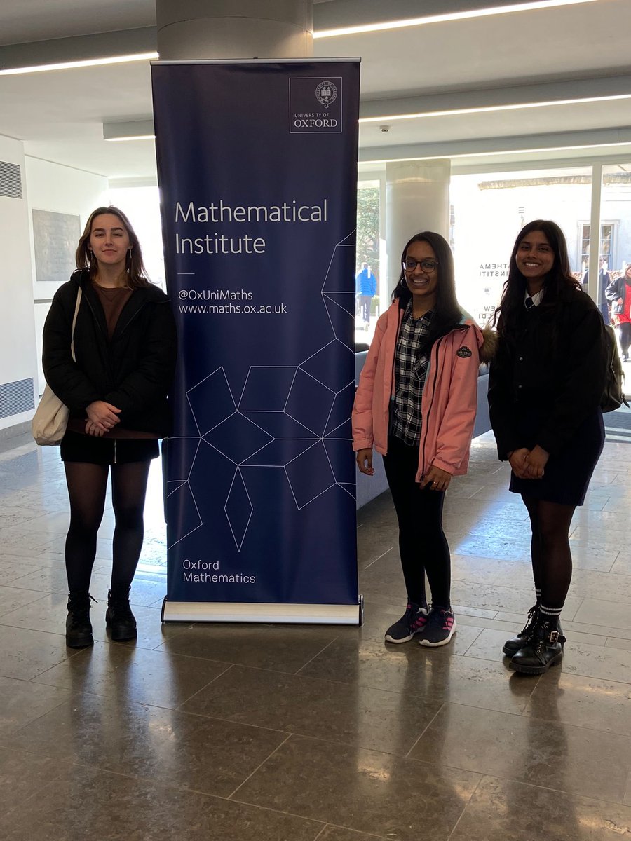 QueensSch_Maths's tweet photo. Some of our female year 12 Further Mathematicians had a great day exploring Oxford University yesterday and engaged in some problem-solving activities and inspiring lectures #furthermathematicians #girlsthatdomaths #breakthebias #daretobechallenged https://t.co/NsiuAsaEBX