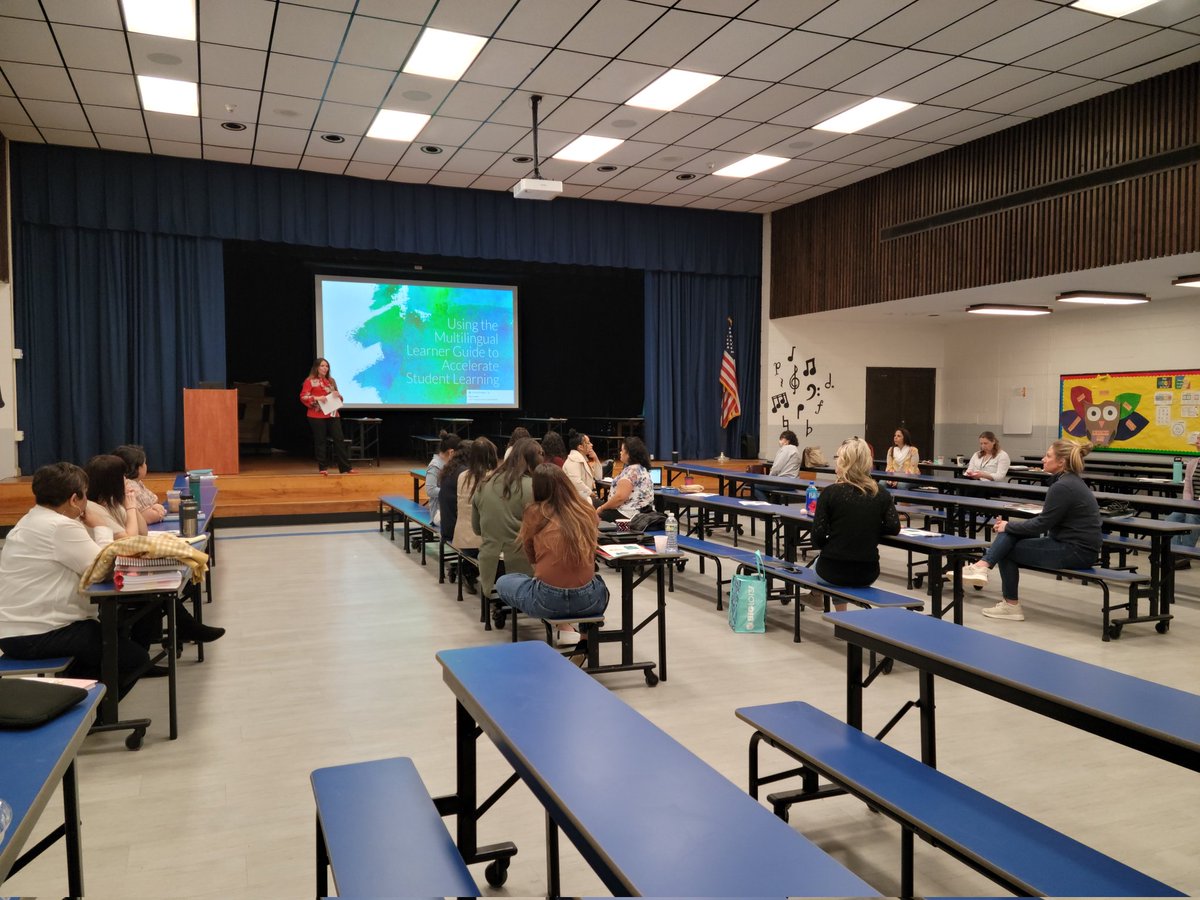 RebeccaAvilesR1's tweet photo. We are diving deep into ARC to determine best practices and move our Tier 1 core forward.
#pcsdproud
#thisteamisamazing https://t.co/lf1dzQ6VHF