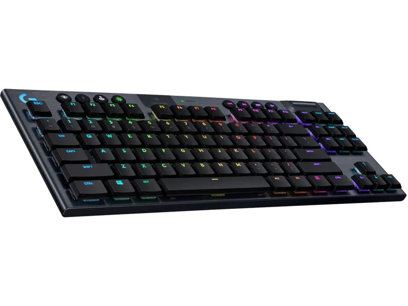 logitechg_5's tweet photo. A breakthrough in design and engineering, now in black and white colorways. G915 TKL features LIGHTSPEED pro-grade wireless, advanced LIGHTSYNC RGB, and high-performance low-profile mechanical switches. Meticulously crafted from premium materials https://t.co/uPfFNe8YM5