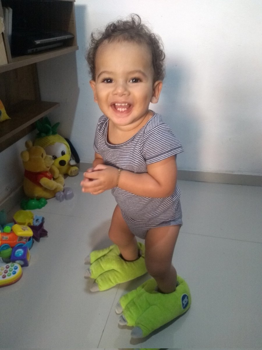 Rcjr200's tweet photo. Mike wazowski rsrsrs meu mundo azul 😍🥰💙 https://t.co/1rKUlvv8wB