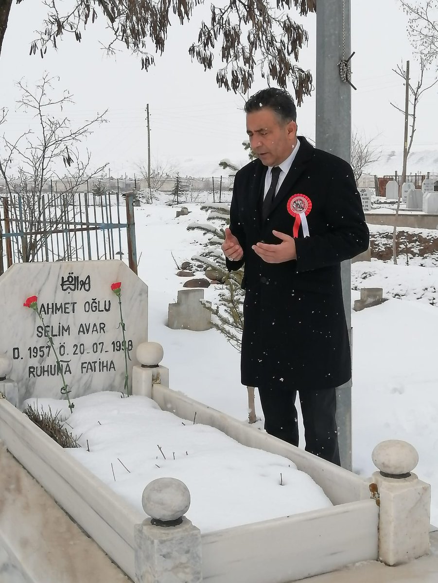 RahmiGuney's tweet photo. 18 Mart Şehitleri Anma Günü ve Çanakkale Zaferi”nin 107. yıldönümü vesileyle “Çanakkale Destanı”nı yazan  bütün şehitlerimizi ve kahraman gazilerimizi rahmet ve minnetle anıyoruz.
#ÇanakkaleGeçilmez🇹🇷
#ÇanakkaleZaferi 🇹🇷
@tcmeb 
@bingolvaliligi 
@bingolmem https://t.co/GBmVtHMugP