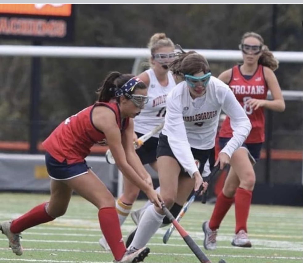 Meet 2022 incoming freshman forward Kaleigh StClair from Middleboro, Massachusetts 🏑 WELCOME KALEIGH☺️
#PSUFH2022  #GETREADYSTATE