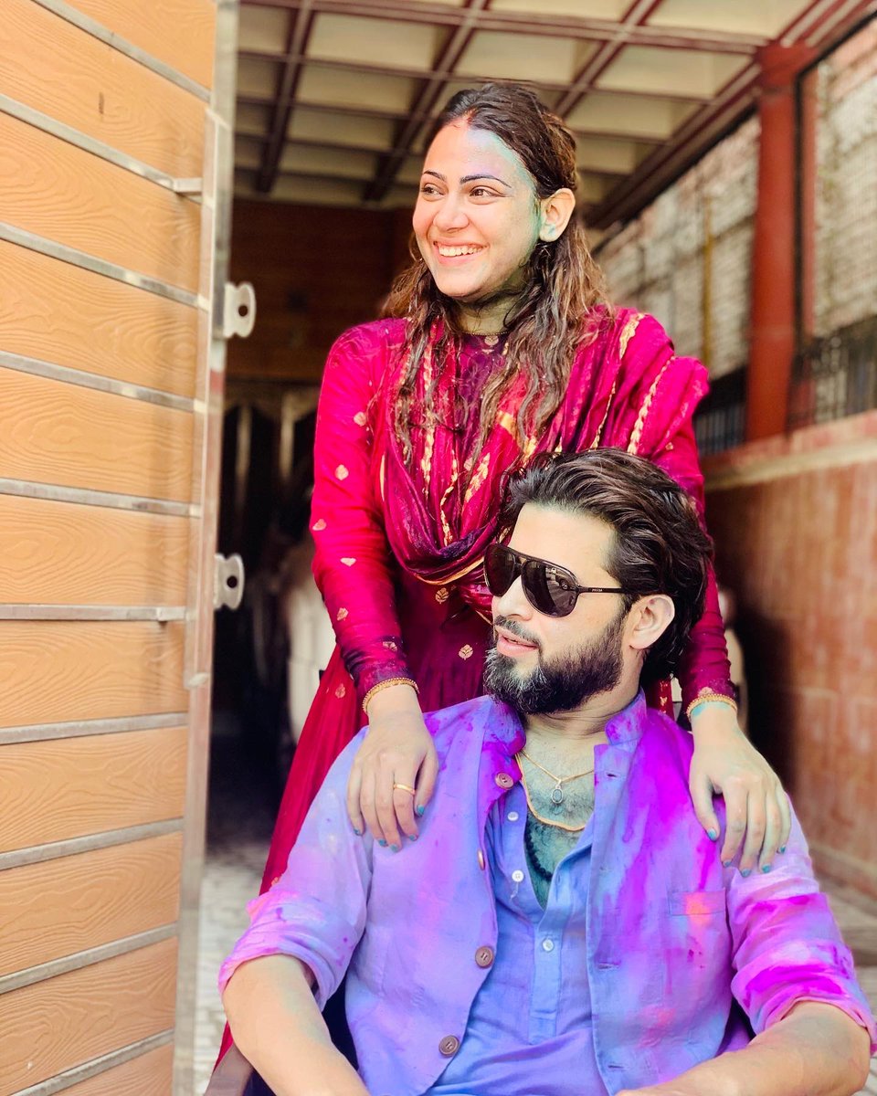 ManishantarDESI's tweet photo. It is the day to express love with colours. It is a time to show affection. May all the colors that are on you are of love! Wish a very happy and colorful Holi to you and your family.
#manishtripathi #tanmaya #HappyHoli2022 https://t.co/njhoSNjqjL