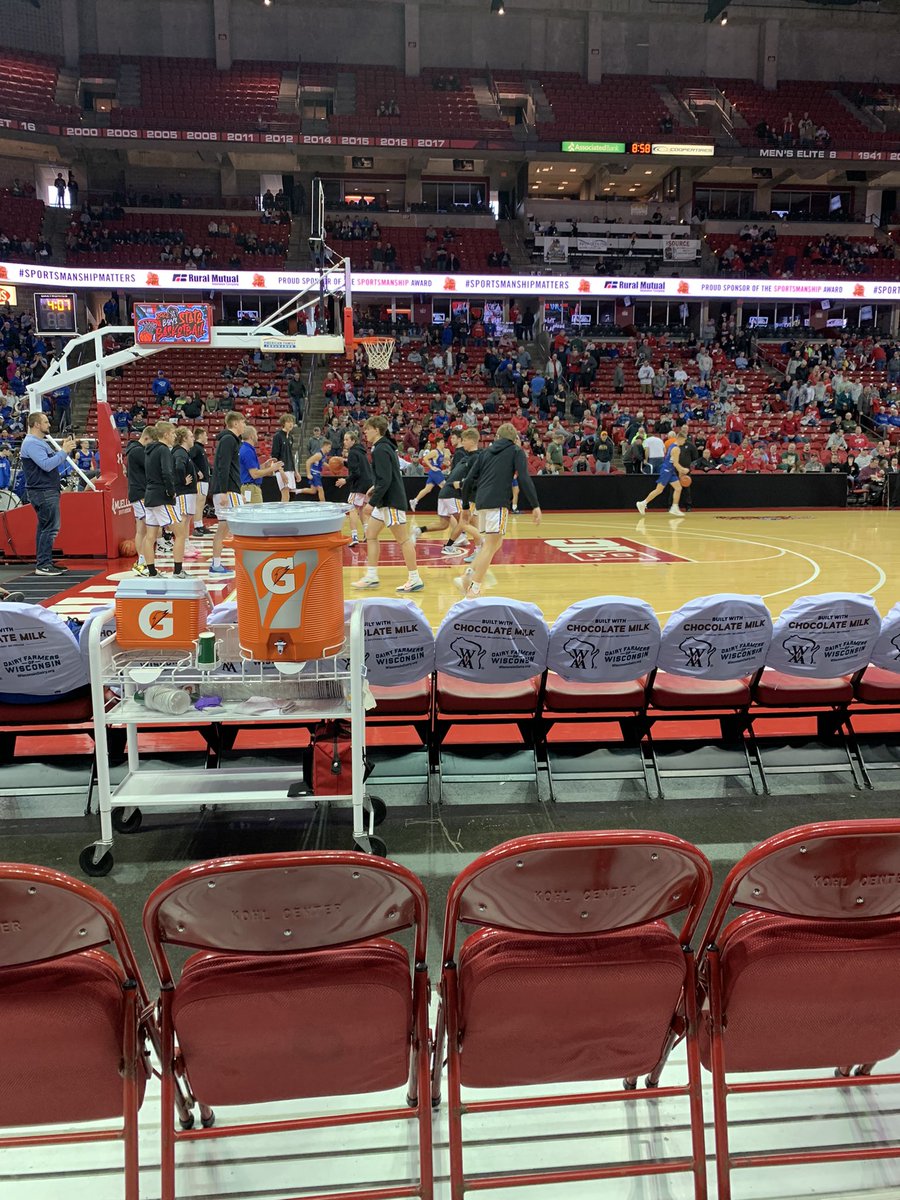 phofmeister's tweet photo. Watching Gibraltar warm up and looking for @tkowols! #StateHoops https://t.co/vUI3GfBgo7