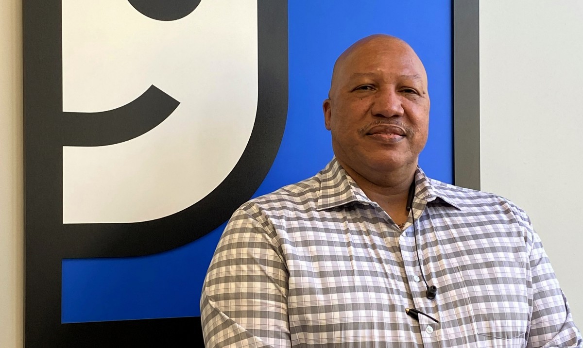 GoodwillCVandHR's tweet image. Shout out to Regional Asset Protection Manager Virgil, who’s earned resounding applause from the Career Development team for his dedication and helpfulness on the job. 

Thank you, Virgil, for your professionalism and positivity! #TeamGoodwill