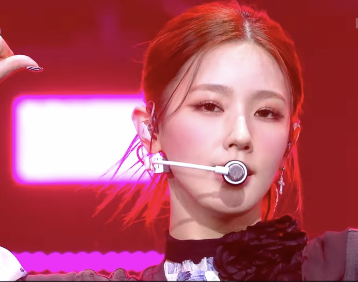 MYFASHlON's tweet photo. ending fairy miyeon 🧚🏻‍♀️ https://t.co/wAB5MExxQS