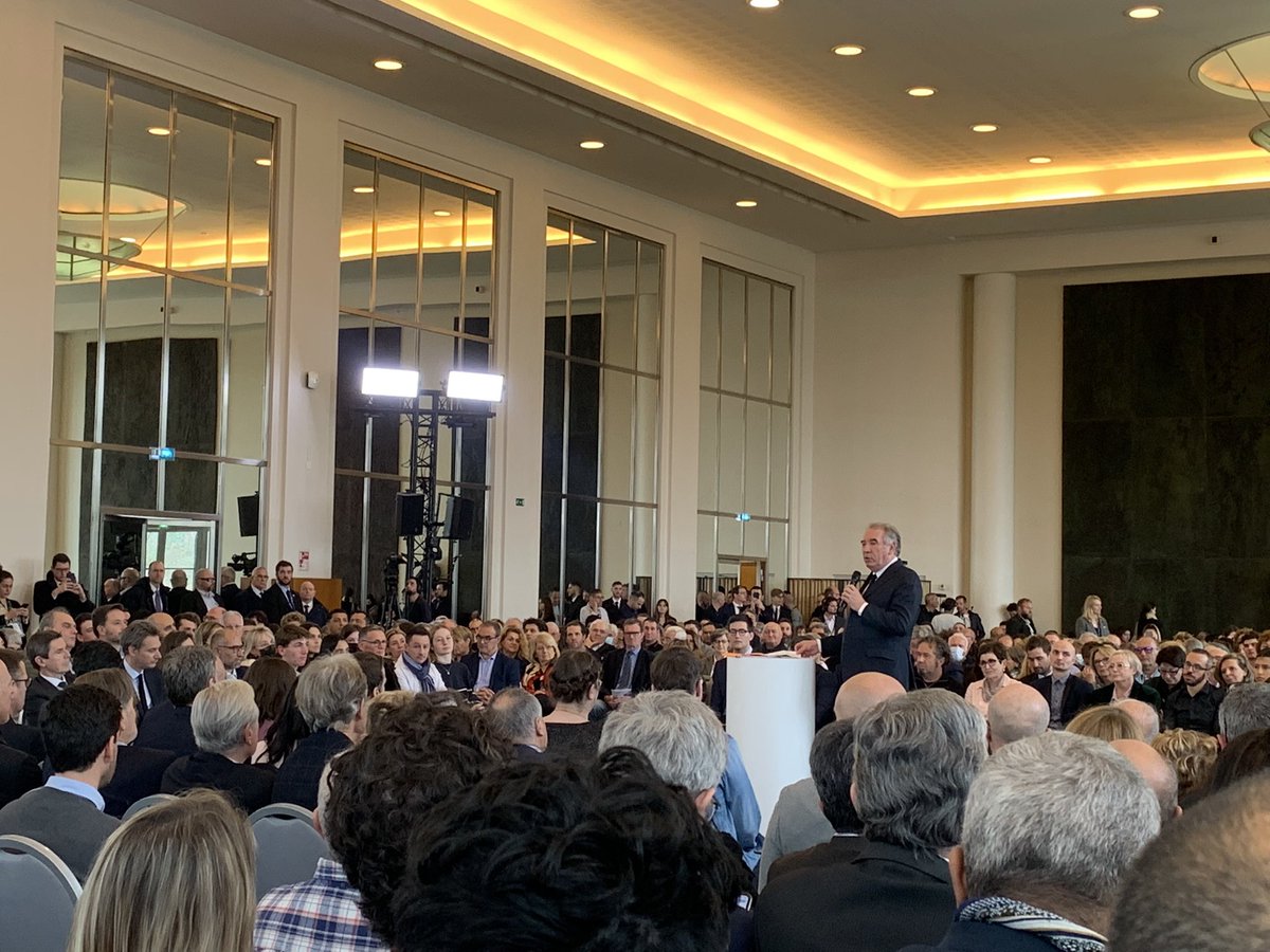 EnsembleCit64's tweet photo. Retour sur une journée de mobilisation pour nos équipes autour de notre Président @EmmanuelMacron @avecvous au palais Beaumont à #Pau 

Un grand merci aux bénévoles et aux élus qui ont contribué au bon fonctionnement de cette journée !

#avecvous2022 #electionpresidentielle2022 https://t.co/CCMka5dEyG
