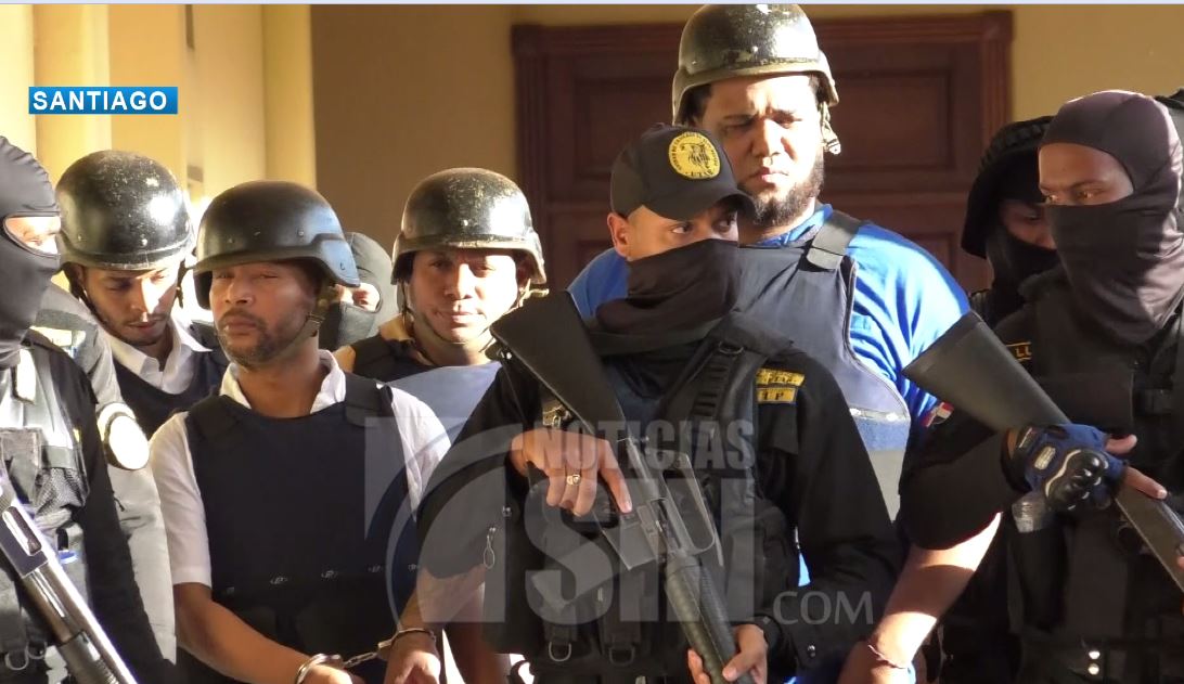 SIN24Horas's tweet photo. Retoman conocimiento de coerción contra implicados Operación Discovery. #NoticiasSIN #OperacionDiscovery #Imputados
Más detalles en https://t.co/dDk5yCrbYu y en la Emisión Estelar con @aliciaortegah a las 10:00 PM, por @colorvisionc9
https://t.co/kHXpKsTv4T https://t.co/lA7wtUoT2Q