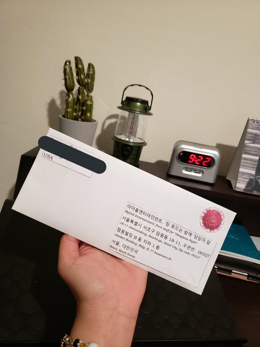 501yojachingu's tweet photo. and here's what i gave him (except the iron man keyring since the lady at post office said it's not allowed) he mentioned on vlive that there was a sticker and yep i gave him the sticker that @501inmyseoul gave me so he acknowledges @USATripleS 💚 hihi 🤭 https://t.co/qAqcmauk9d