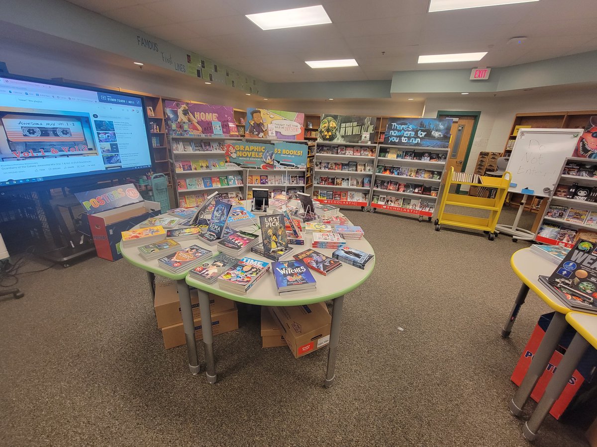 BRMSreads's tweet photo. All set up and ready for #ScholasticBookFair Spring 2022!  @BullRunMS #PWCSlibraries https://t.co/GgRVf5Et5C