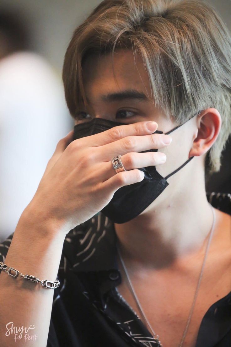 PerthTiger55's tweet photo. 2 more days until your special day my love @perthppe 🐯🖤

#KDPPE
#PerthTanapon
#Perthppe
#PERTHsDay21 
#TellTheWorldILoveYou
#MyCoach https://t.co/w4b8kYD3gj