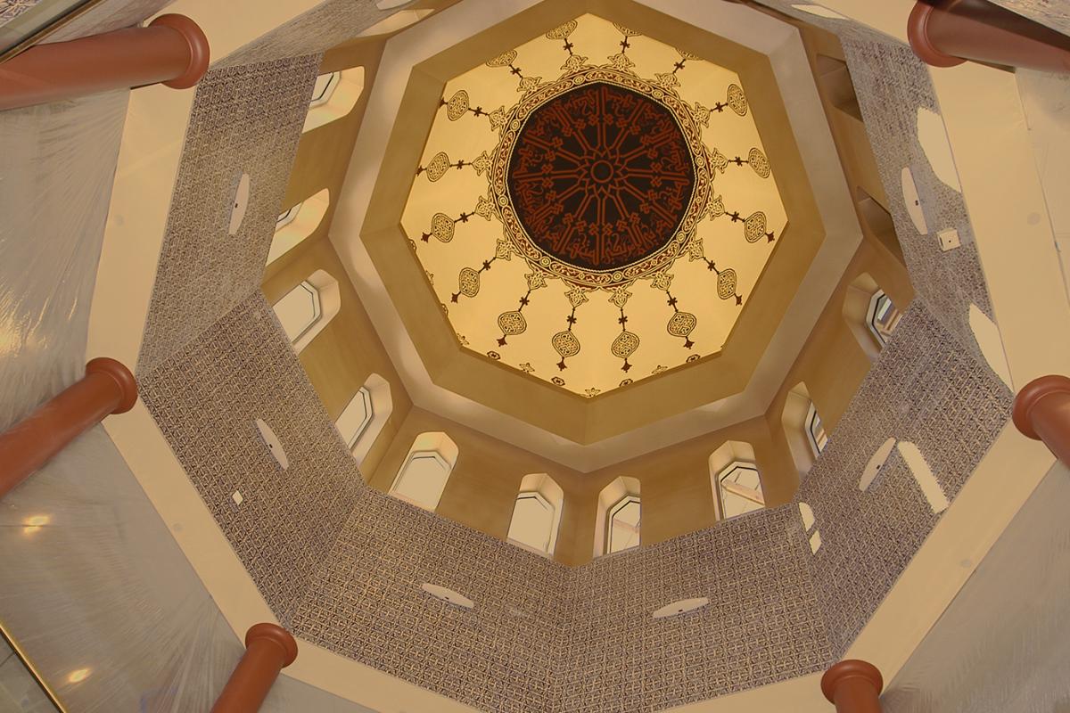 April is #ArabAmericanHeritageMonth. The National Endowment for the Humanities <a href="/NEHgov/">National Endowment for the Humanities</a> has a great virtual bookshelf with links to NEH-supported projects on Arab-American heritage. Check it out!
neh.gov/news/virtual-b… 
(Photo from NEH website)