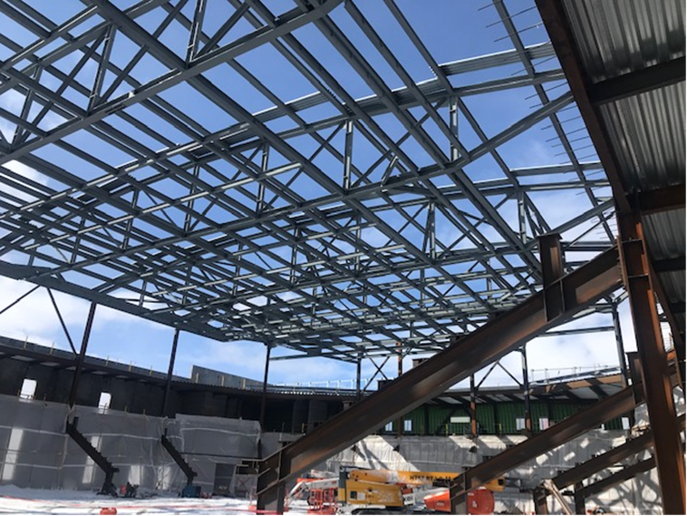 Hogan loves building event centers that support recreational activities! In February, Hogan, Bateman-Hall, and subcontractors used a 320-ton crane to place large trusses at the Mountain America Center in Idaho Falls!