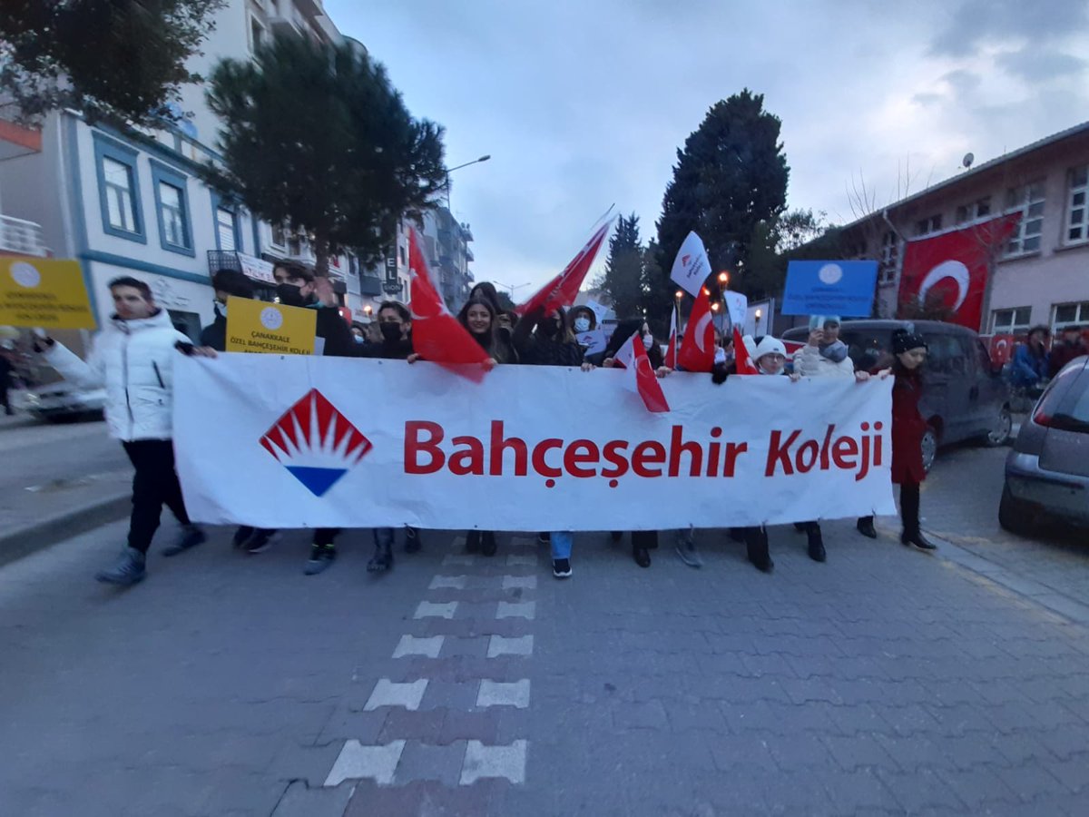 BK_Canakkale's tweet photo. Zafer, inanç ve kararlılık bazı şehirlerin karakterinde vardır. 
18 Mart Çanakkale Zaferimiz Kutlu Olsun. 🇹🇷 #CanakkaleZaferi https://t.co/cO4zV0EKo9