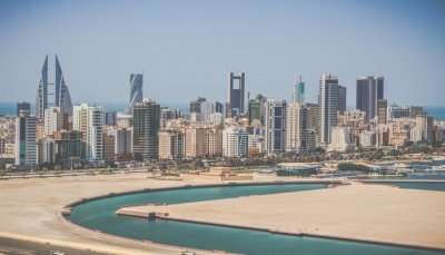 ShahrazadSLC's tweet photo. Manama is on the list of best places in the middle east because it is an amazing heritage destination. If you go, make sure to set aside time to visit its beautiful museums and mosques.
#middleeast #country #travel #Bahrain
https://t.co/9gYkYaUNCP https://t.co/YmpFoqREmg