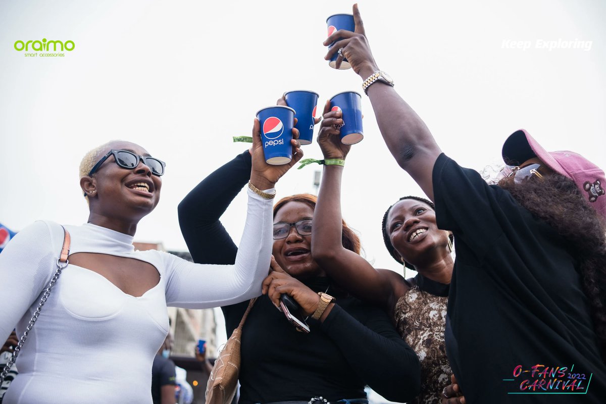 oraimomate's tweet photo. Lagos was in a total Frenzy on Sunday as our "Yard" people, the O-fans came out Enmasse to party with their faves and have fun at the Green Back-yard party. 
We don't take these shared moments for granted. We love you Lagos. 💚🎉

#OFansCarnival
#oraimoGreenBackyardParty https://t.co/3zn6FKeJj6