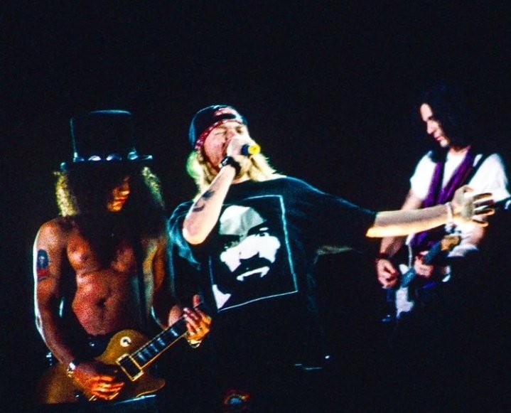 Guns N' Roses every time tweet media