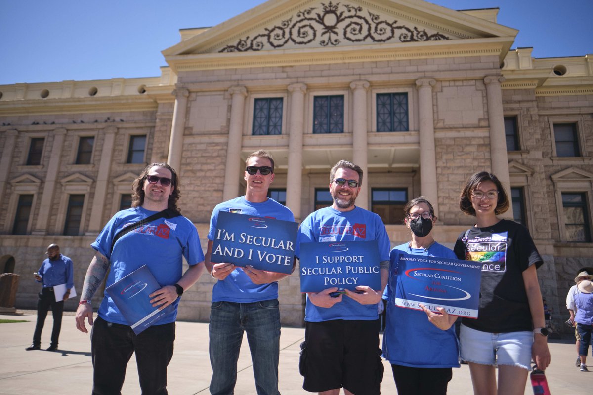 SecularStudents's tweet image. We live our secular values.

Some of the members of the SSA student chapter at Glendale Community College in Arizona were lobbying at Secular Day at the Capitol, organized by @SecularAZ. 

#secularstudents #secularvalues