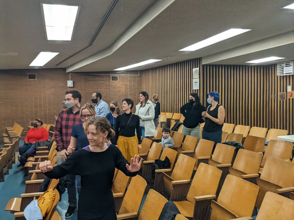 PS368Family's tweet photo. Big changes began today at our Sing Along; families are back in person! Each week, a different grade will be leading Sing Along, and families of those students are invited to come in and join.  Please check the Sing Along schedule that was sent out via Jupiter. #ps368 @NYCSchools https://t.co/PgoPMAOuuE