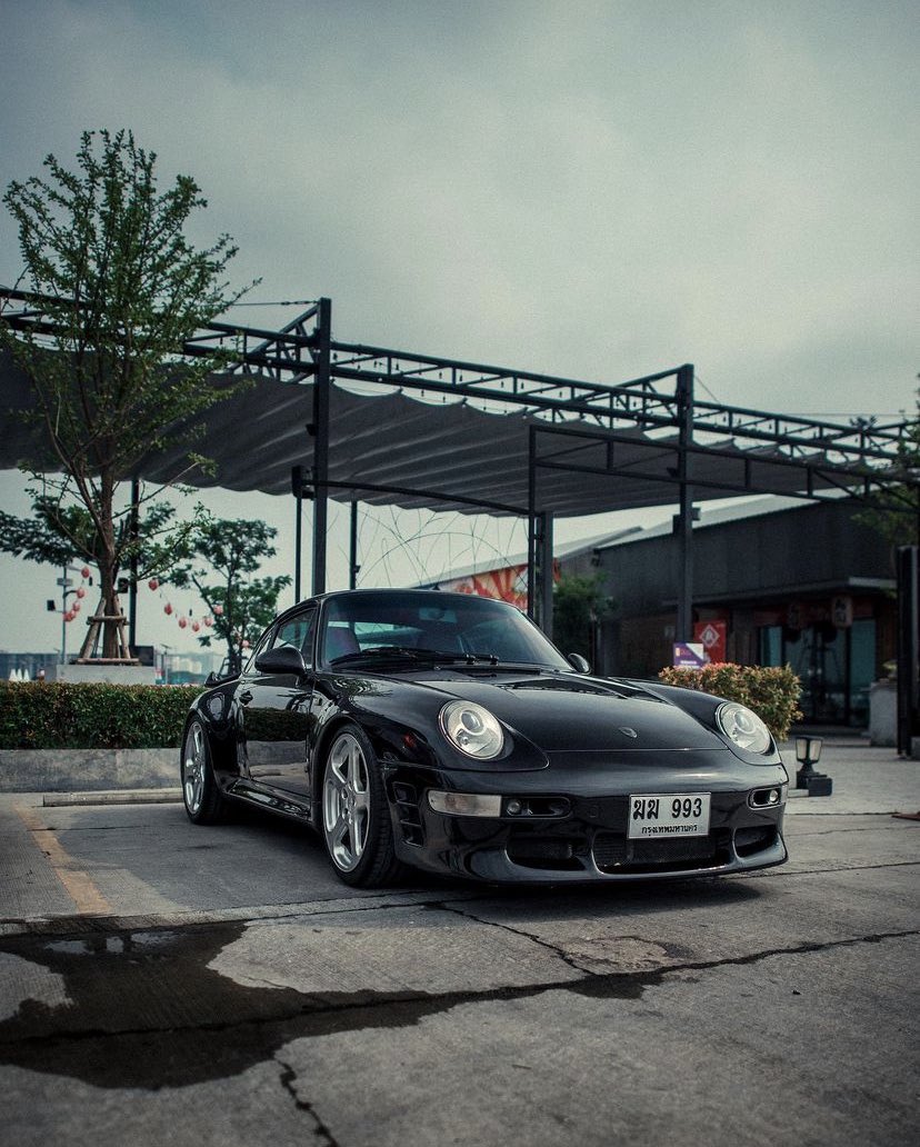 FormulaOneHomee's tweet image. Porsche 993 Turbo