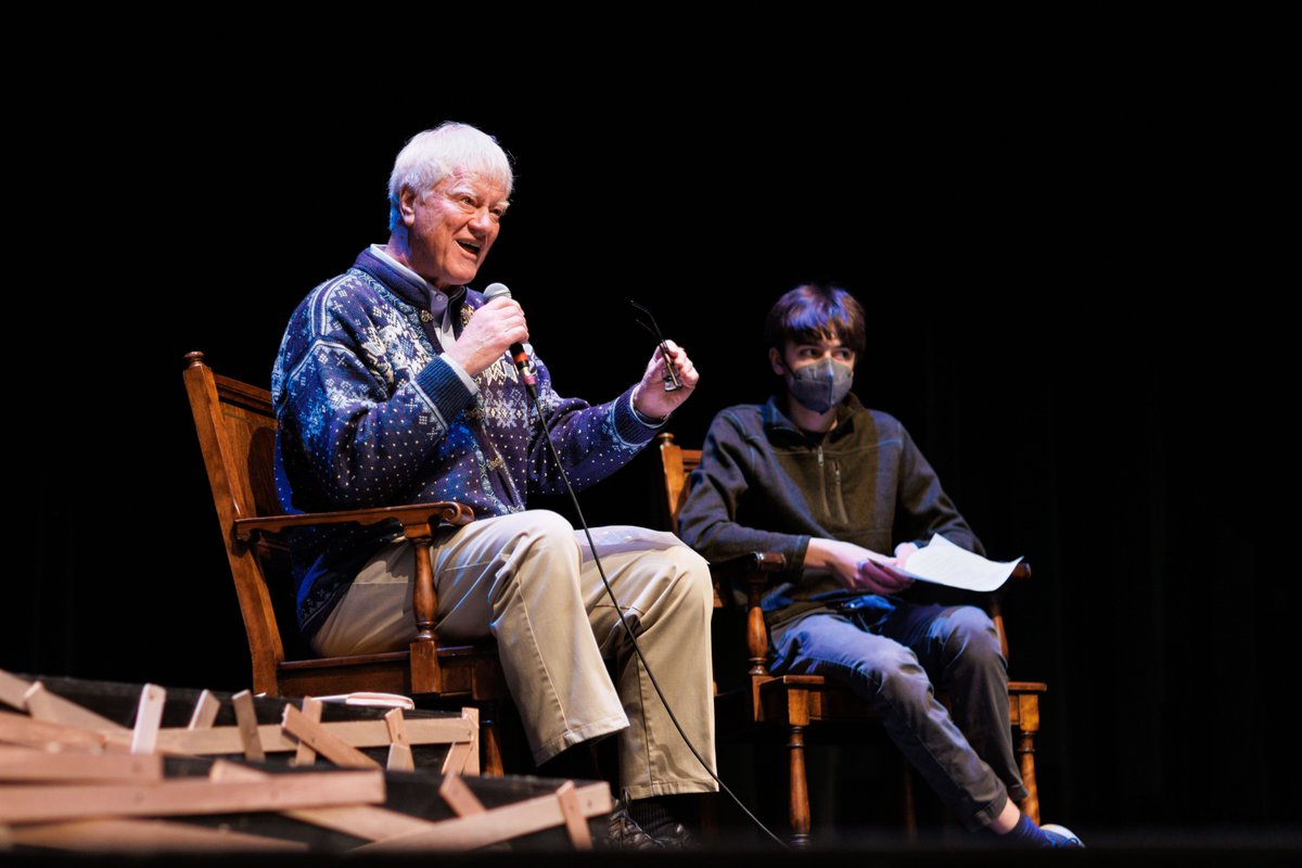 GFSchool's tweet photo. Last week, Upper School students took time for education & reflection to discuss the war in Ukraine. They heard from #Quaker peace activist George Lakey, participated in a reading from Ukrainian writer Yevgenia Belorusets, & #ArtforPeaceinUkraine, a global student art campaign. https://t.co/8l6F88PU7y