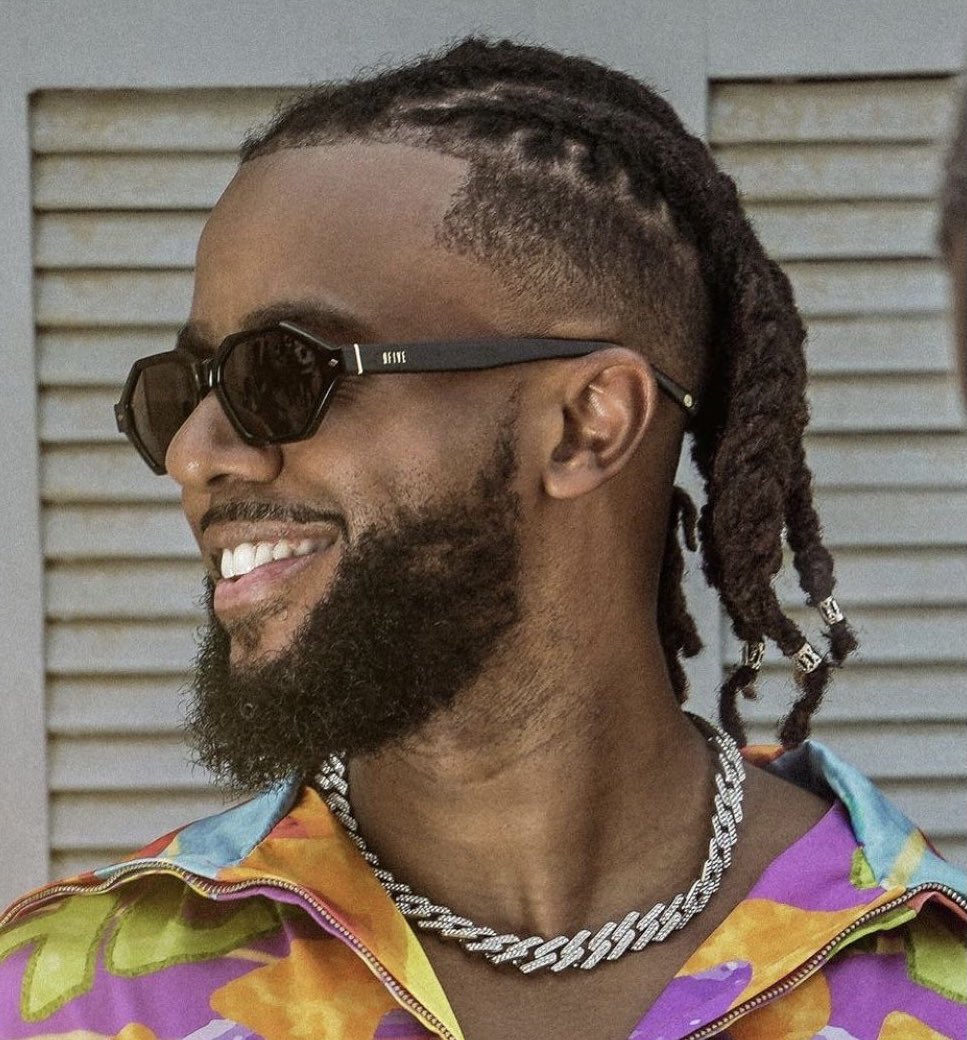 🚨Lefa vient de sortir un documentaire sur la conception de son nouvel album !

Le rappeur n’avait pas pris la parole face caméra depuis plus de 6 ans.

youtube.com/watch?v=M7aAbx…