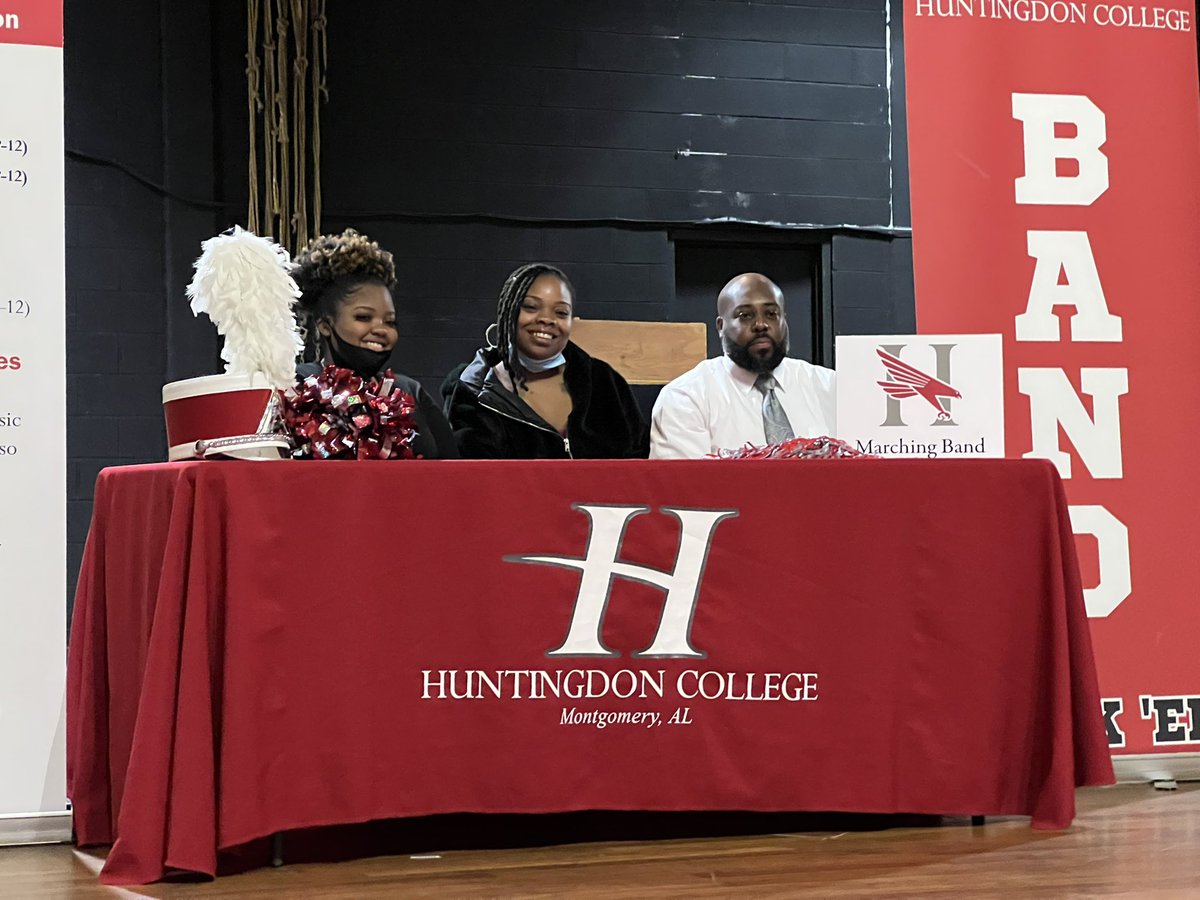 Congratulations to Deja Scott <a href="/leehighMPS/">Robert E. Lee High School</a> on earning a band scholarship to Huntington College!   Excited to have a signing day for our band student. Arts Education Rocks. Great job Mr. Rackley.  <a href="/AlabamaAchieves/">Alabama State Department of Education</a> <a href="/MPSAL/">Montgomery Public Schools</a>