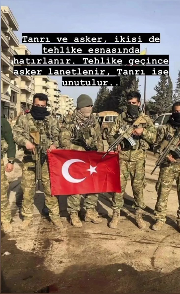 Uzyrkync's tweet photo. #VatanBizeEmanetCanımızKime
#UzmanCavus 
Para için grev yapanlar, vatan için şehit olanlara iftira atar olmuş.!! https://t.co/1hkjgkku4E