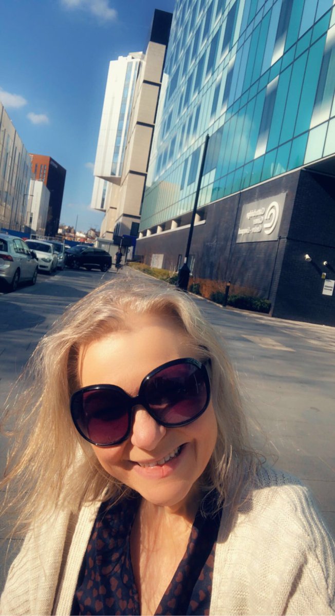 Glorious sunny day in #Liverpool <a href="/CCCNHS/">The Clatterbridge Cancer Centre</a> for scan day today.
Results in 3 weeks, let the #scanxiety begin. #Cancer #sarcoma #fucancer