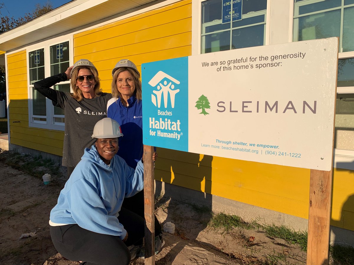 SleimanEnt's tweet photo. We are honored to be a sponsor of @BeachesHabitat and our employees enjoy volunteering on the homes we sponsor. Since committing to sponsor homes in 2017, we have built 13 homes and donated just under $1 million to Beaches Habitat for Humanity.
#sleiman #community #jacksonville https://t.co/cQU4ma22Sc