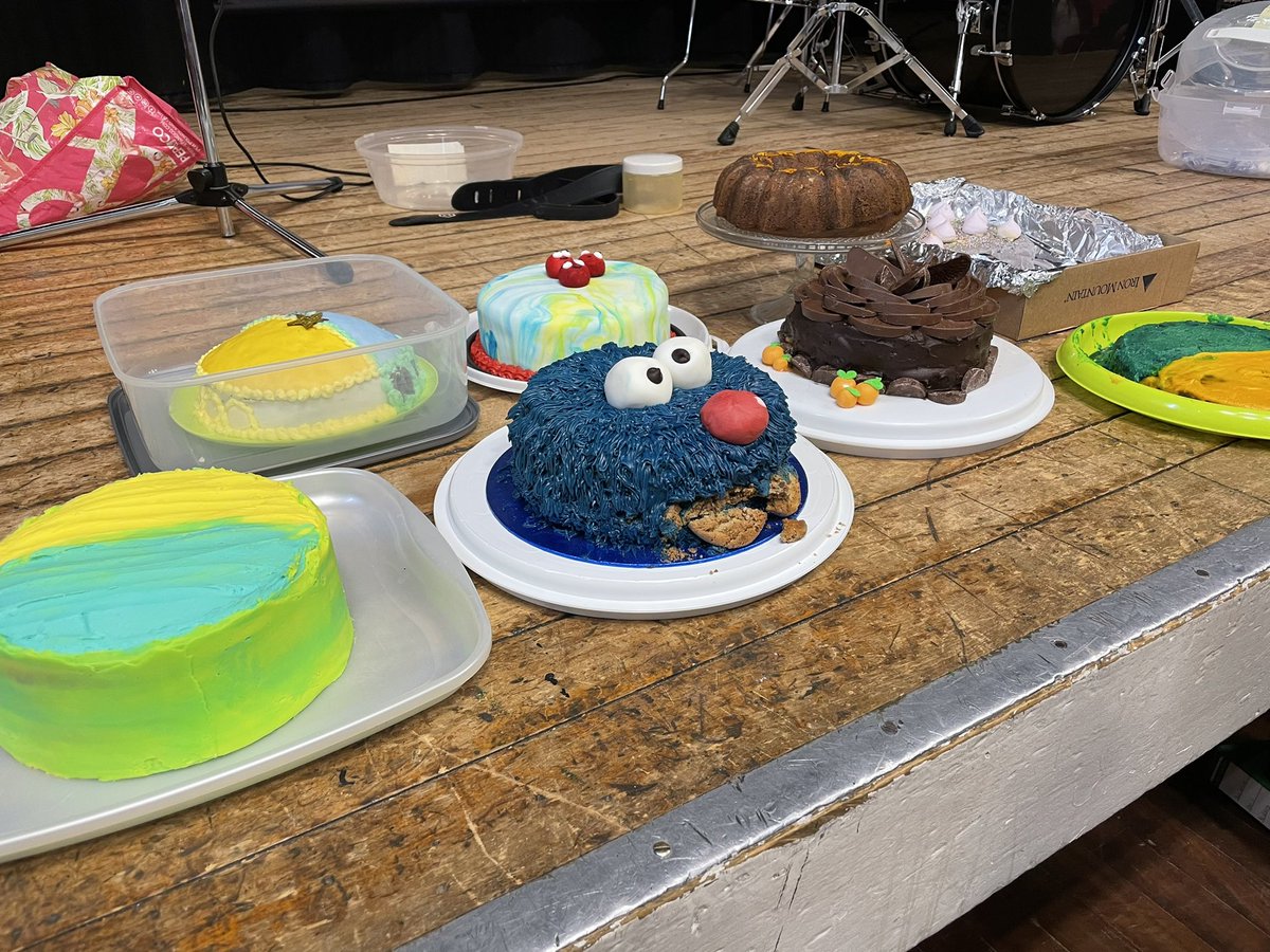 SancroftAcademy's tweet photo. Wonderful cakes…
1st - Cookie Monster by Gabriel
2nd - Comic Relief by Ella and Scarlett
3rd - Chocolate Orange by Evelyn
Prizes will be given out in assembly next week
@comicrelief
#ASHSCommunity💜 https://t.co/SdL9yowaY6
