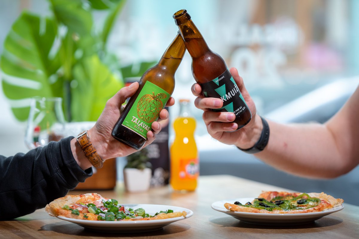 Un kā Tu iesāc savu nedēļas nogali? 👀

#kokmuižasalus #tālavassidrs #studiopizza #cesis #everybodylovespizza #pizzaplace #pica #pizzalover #instafood #omnomnom #foodporn #food #foodie