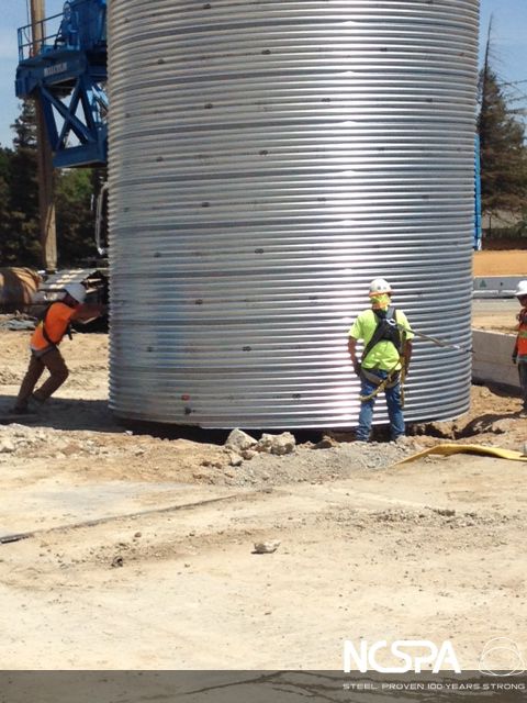 corrugatedsteel's tweet photo. Somedays you just have to stop and be in awe at the size of pipe that can be produced by steel 😮 ❗ #BuildUsingSteel #WorkSmarterNotHarder #CivilEngineering #GoBigOrGoHome #CSP https://t.co/ktb4JJGq0l