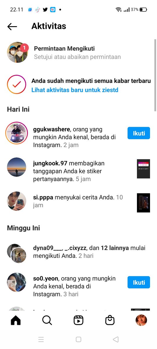 keonhoze's tweet photo. GUA BARU BUKA IGGGGG, GUQ DINOTIS JUNGKOOK????? 😭😭😭😭😭😭 DEMI APA YA RABBB GUA BARY BUKA IG ... https://t.co/pEnvPqoMDM